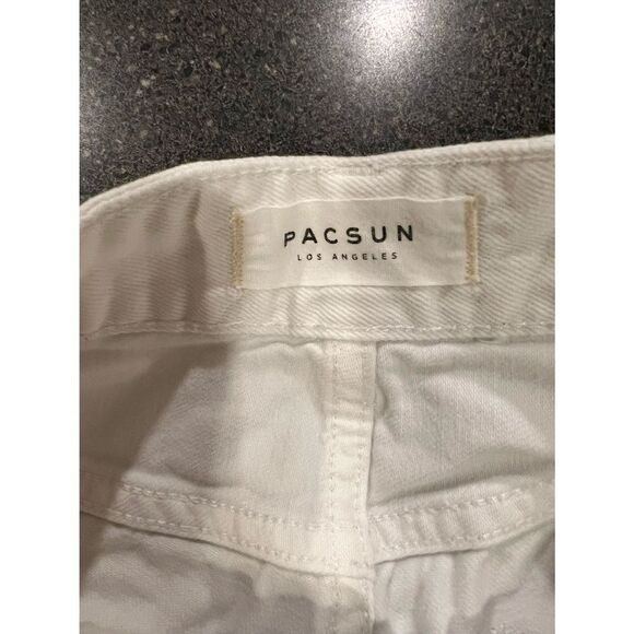 PacSun High Rise Festival and Mom Shorts
are Size 26 - Picture 6 of 8